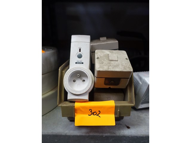 Lot schakelaars - afbeelding 1 van  3