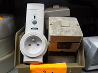 Lot schakelaars - afbeelding 1 van  3