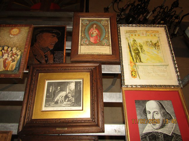 Lot schilderijen/kaders - afbeelding 2 van  4