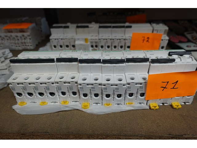Lot schneider automaten - afbeelding 1 van  4