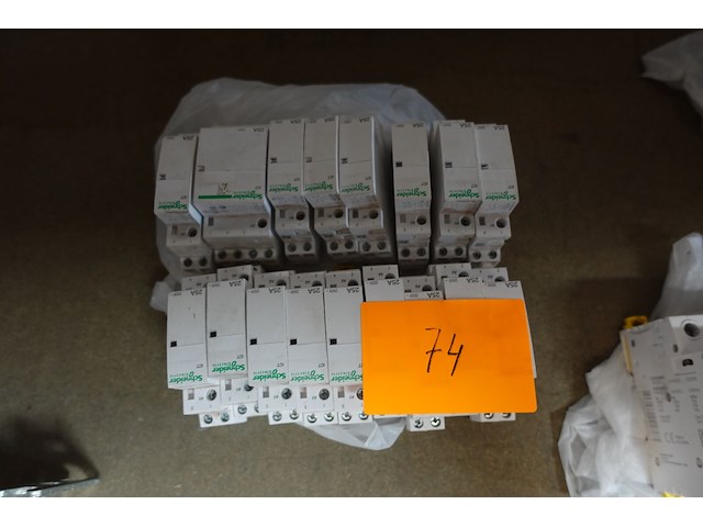 Lot schneider contactdozen 25a 2no 230v - afbeelding 2 van  4