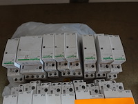 Lot schneider contactdozen 25a 2no 230v - afbeelding 4 van  4