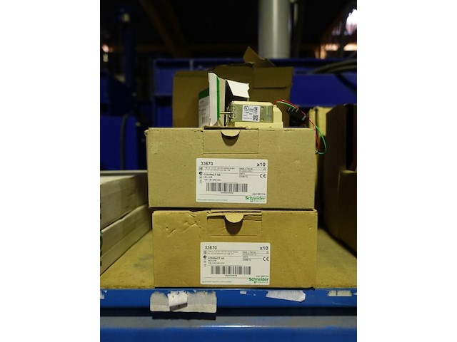 Lot schneider - afbeelding 26 van  33