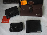 Lot schoenborstels met lot van 6 geldbeugels - afbeelding 2 van  4