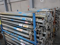 Lot schoren, peri, ep 20-300, in metalen rek - afbeelding 1 van  3