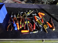 Lot schroevendraaiers - afbeelding 1 van  8