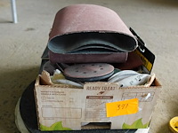 Lot schuurpapier - afbeelding 2 van  3