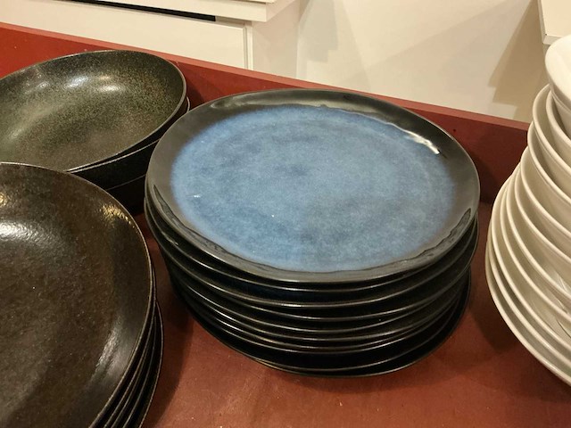 Lot serveer schotels en kommen - afbeelding 12 van  12