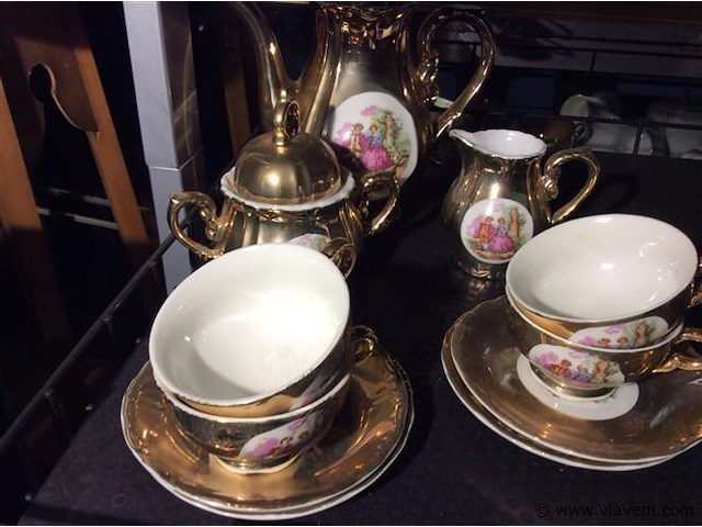 Lot servies - afbeelding 1 van  2