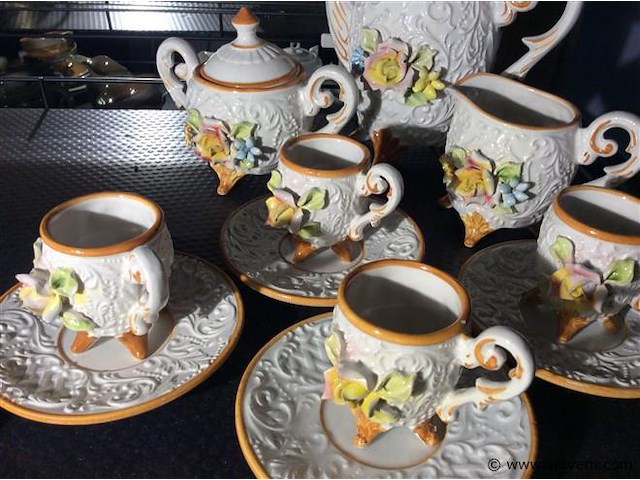 Lot servies - afbeelding 1 van  2