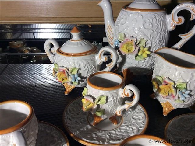 Lot servies - afbeelding 2 van  2
