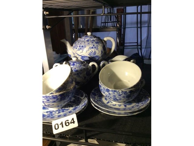 Lot servies - afbeelding 1 van  2