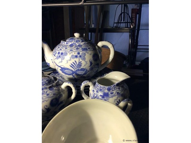 Lot servies - afbeelding 2 van  2