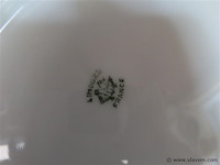 Lot serviesgoed in de kast volgens foto - afbeelding 3 van  3