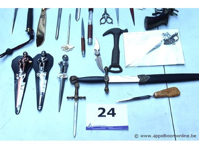 Lot siervoorwerpen - afbeelding 3 van  3