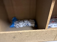 Lot sifons, flexibels, koppelstukken - afbeelding 9 van  26