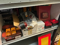 Lot signalisatielampen, tl lampen en armaturen - afbeelding 8 van  9