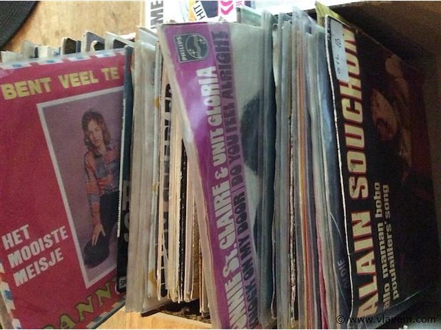 Lot singles - afbeelding 1 van  3