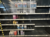Lot soudal o.a. kitten & lijmen - afbeelding 1 van  8