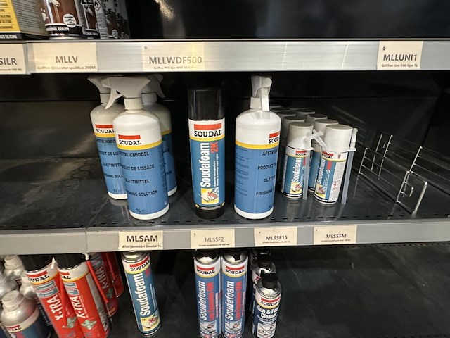 Lot soudal o.a. kitten & lijmen - afbeelding 7 van  8