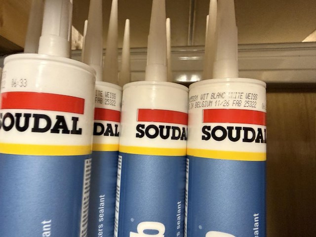 Lot soudal silirub 2 + kitpistolen - afbeelding 3 van  11