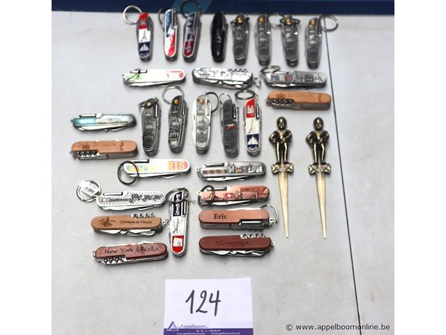 Lot souvenierzakmessen ea - afbeelding 1 van  3