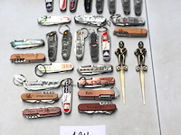 Lot souvenierzakmessen ea - afbeelding 1 van  3