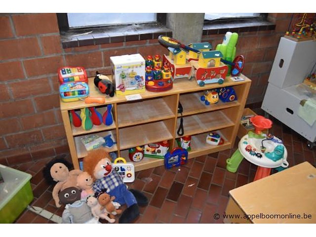 Lot speelgoed - afbeelding 4 van  4