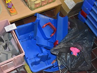 Lot speelgoed - afbeelding 3 van  3