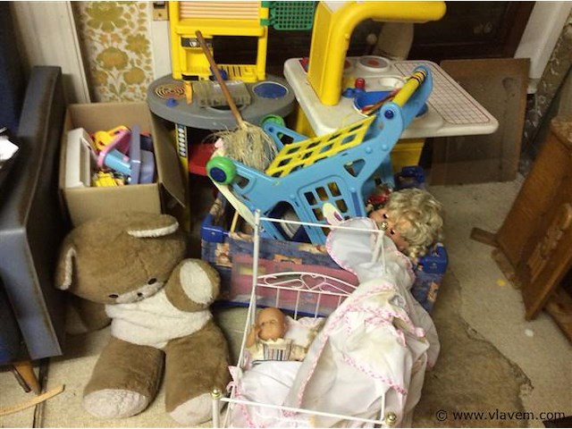 Lot speelgoed - afbeelding 1 van  4