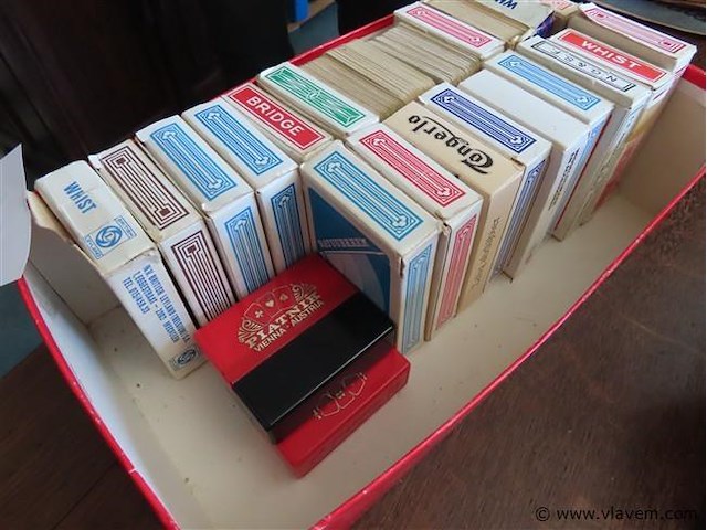Lot speelkaarten - afbeelding 2 van  3