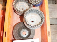 Lot staalborstels - diverse maten - afbeelding 1 van  1