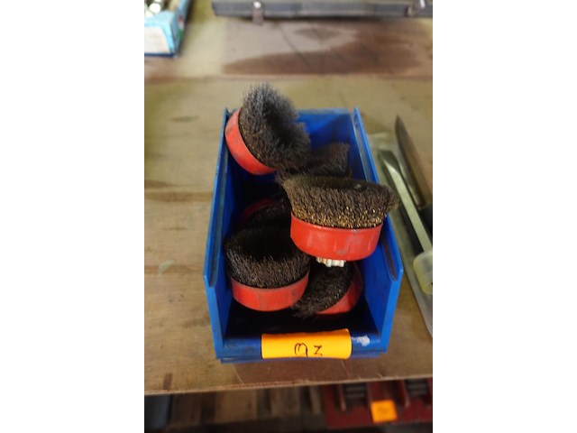 Lot staalborstels - afbeelding 1 van  2