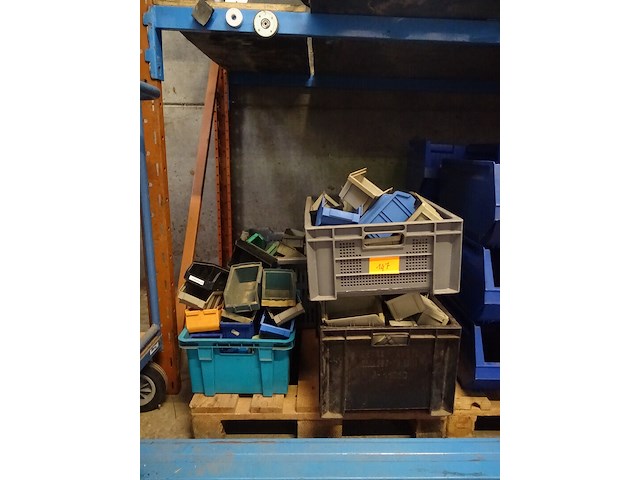 Lot stapelbakken (4 bakken) - afbeelding 1 van  10