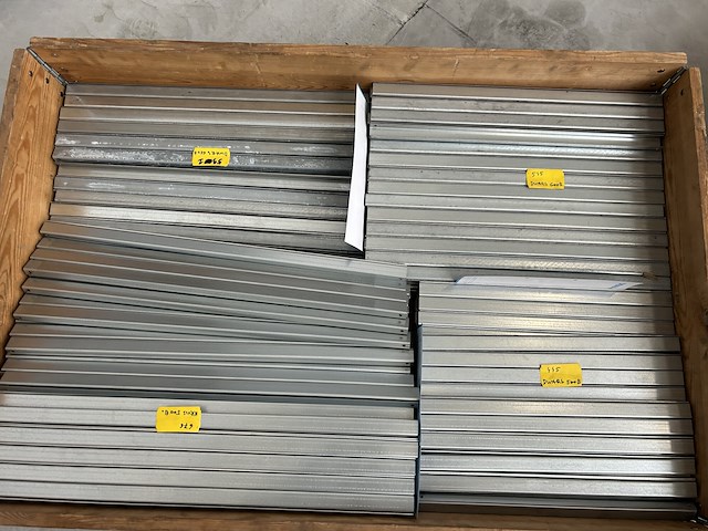 Lot stapelrekken/winkelrekken nieuw - afbeelding 13 van  22