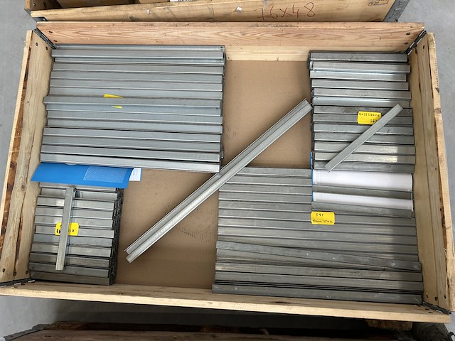 Lot stapelrekken/winkelrekken nieuw - afbeelding 14 van  22