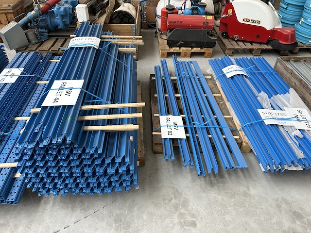 Lot stapelrekken/winkelrekken nieuw - afbeelding 12 van  22