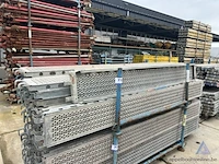 Lot steigerplanken.