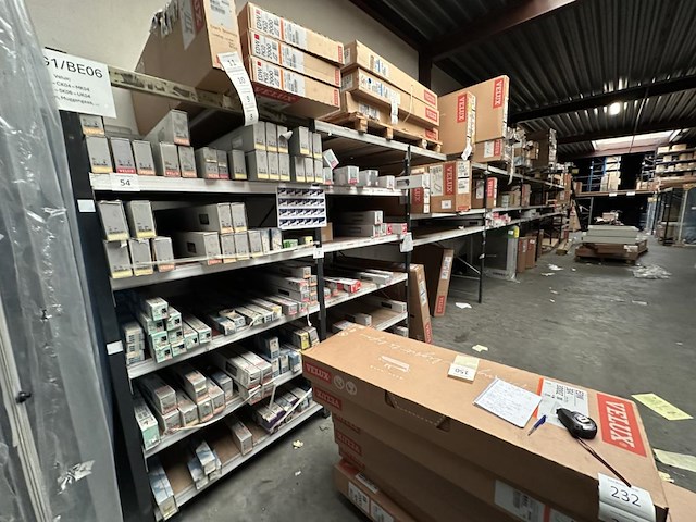 Lot stelling excl inhoud - afbeelding 1 van  6