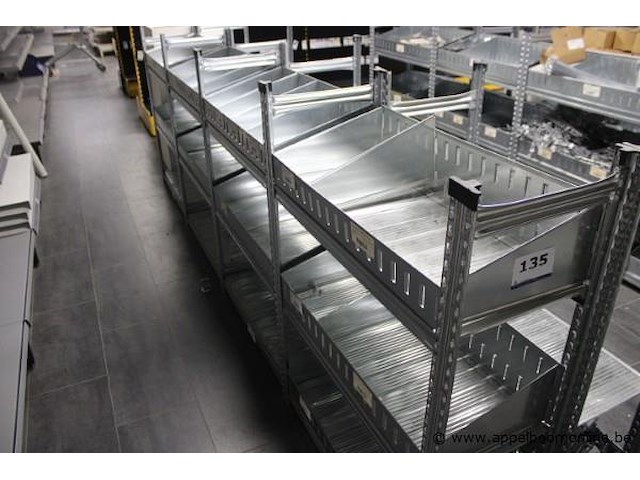 Lot stelling met inhoud - afbeelding 3 van  3