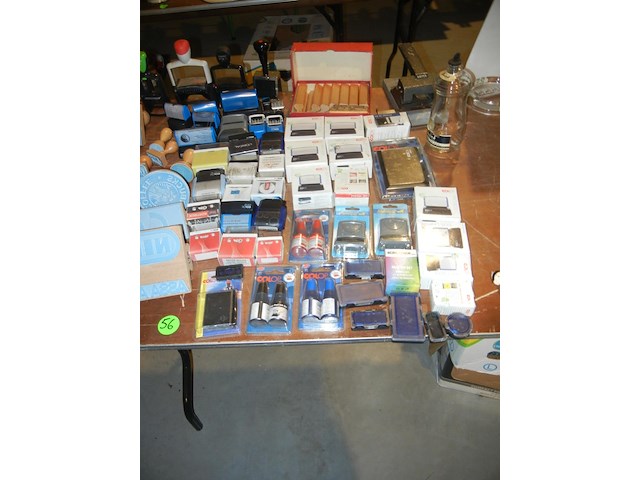 Lot stempels en toebehoren - afbeelding 1 van  4