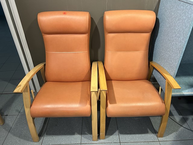 Lot stoelen (2) - afbeelding 1 van  1