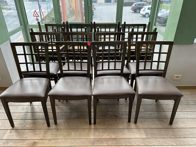 Lot stoelen (51 st) - afbeelding 1 van  4
