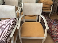 Lot stoelen, kussens & tapijten - afbeelding 4 van  7