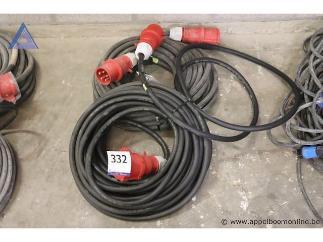 Lot stroomkabels - met cee stekkers - afbeelding 1 van  2