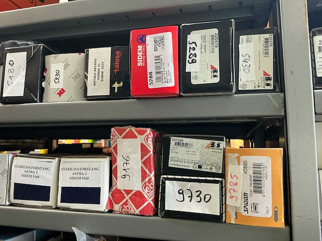 Lot stuur- en ophangingdelen - afbeelding 4 van  44