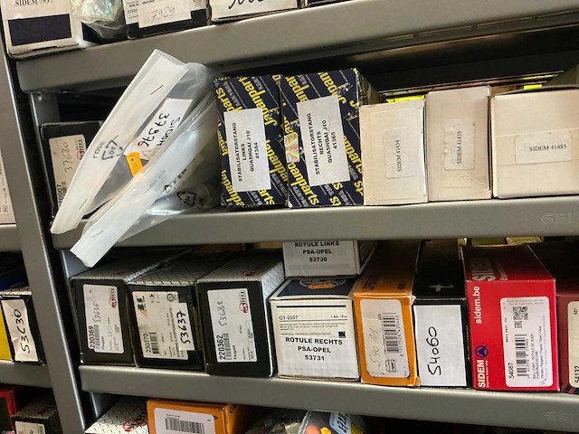 Lot stuur- en ophangingdelen - afbeelding 7 van  44