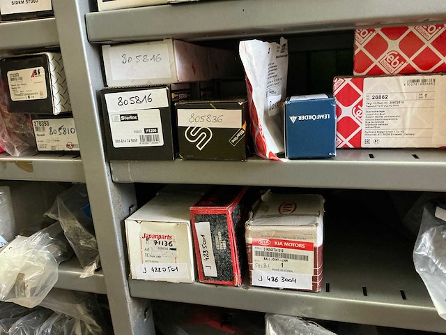 Lot stuur- en ophangingdelen - afbeelding 22 van  44