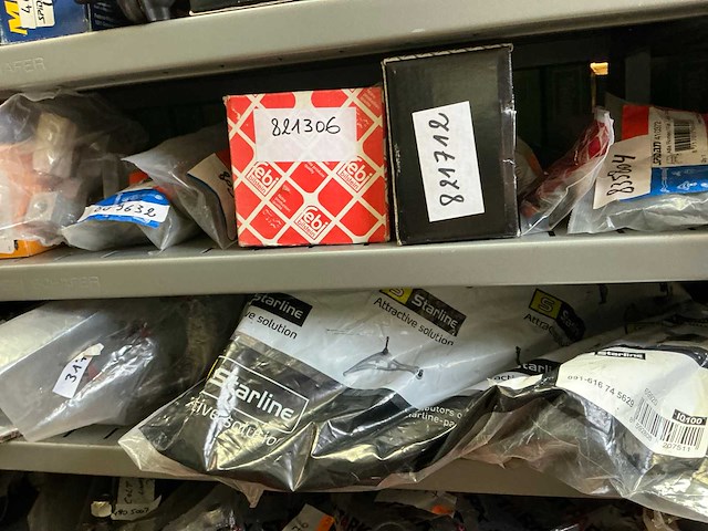 Lot stuur- en ophangingdelen - afbeelding 25 van  44