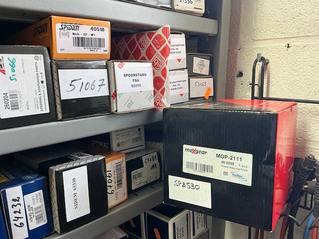 Lot stuur- en ophangingdelen - afbeelding 32 van  44